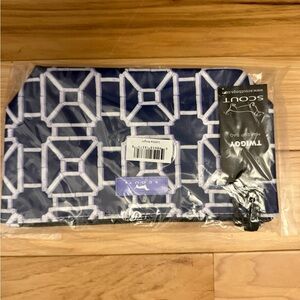 Scout Twiggys Navy and White Travel Bag